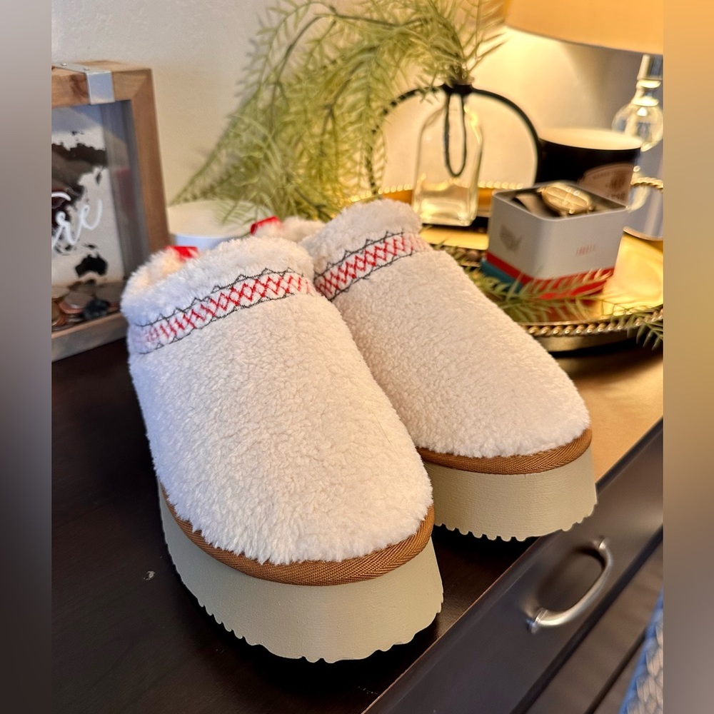 Platform slippers